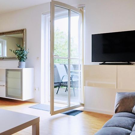 Stilvolles Apartment In Stadtnaehe-Parkplatz- 4 Personen- Balkon Wolfsburg Ngoại thất bức ảnh
