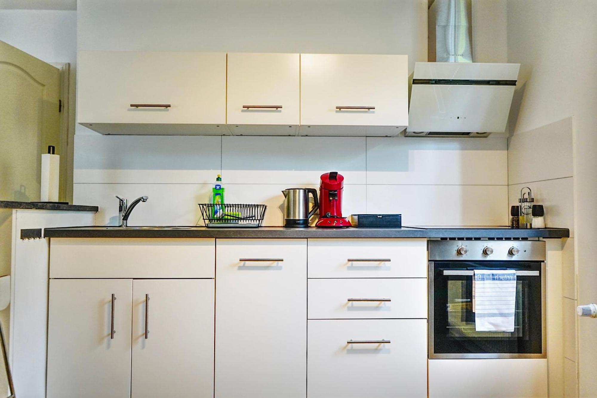 Stilvolles Apartment In Stadtnaehe-Parkplatz- 4 Personen- Balkon Wolfsburg Ngoại thất bức ảnh